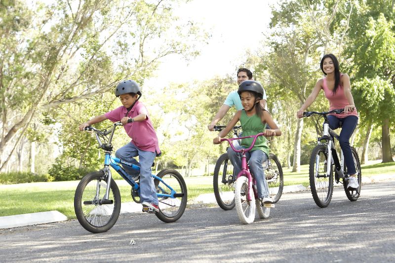 Why Cycling is the Perfect Activity for Families